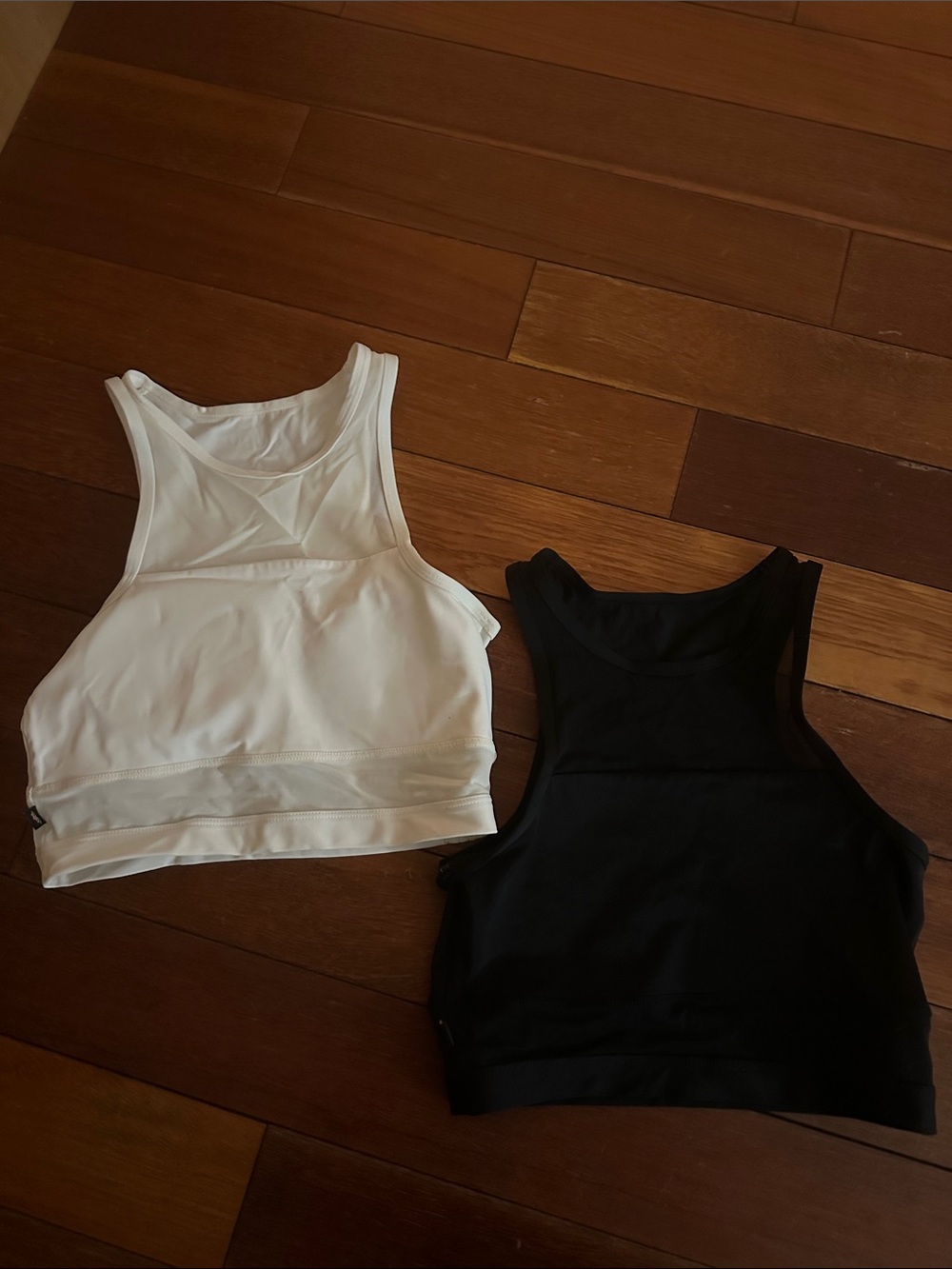 L'URV Racerback Crop Tank - White & Black